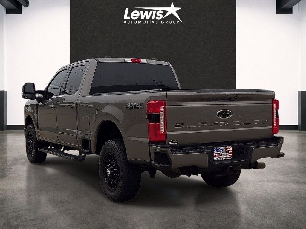 Used 2023 Ford F-250SD XLT Truck Crew Cab