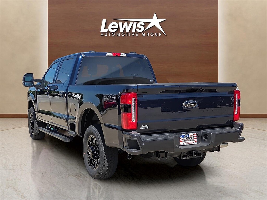 2025 Ford F-350 photo 4