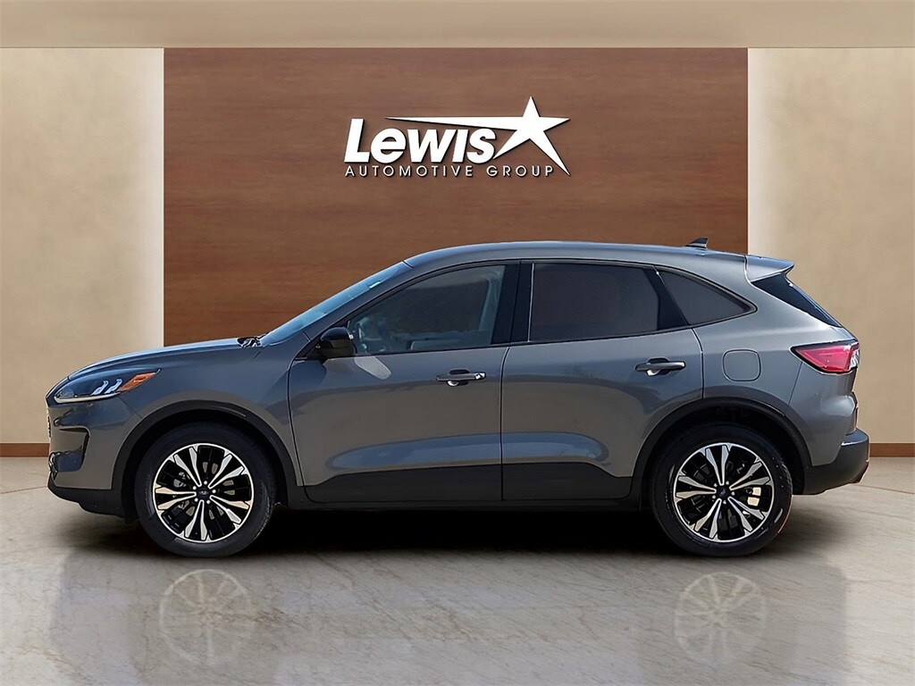 2022 Ford Escape SE photo 3