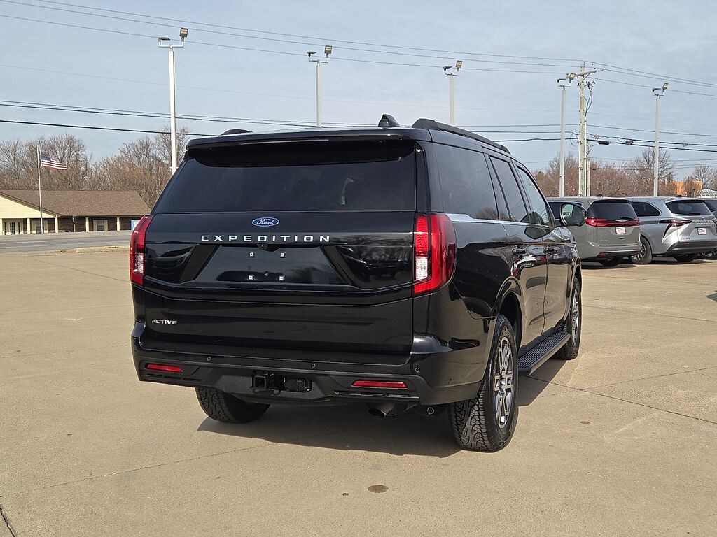 Used 2025 Ford Expedition Active SUV