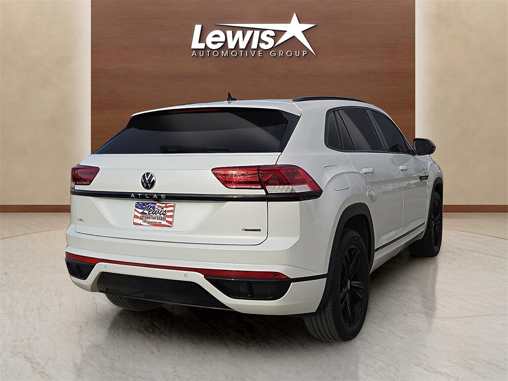 2023 Volkswagen Atlas Cross Sport SEL R-Line photo 3