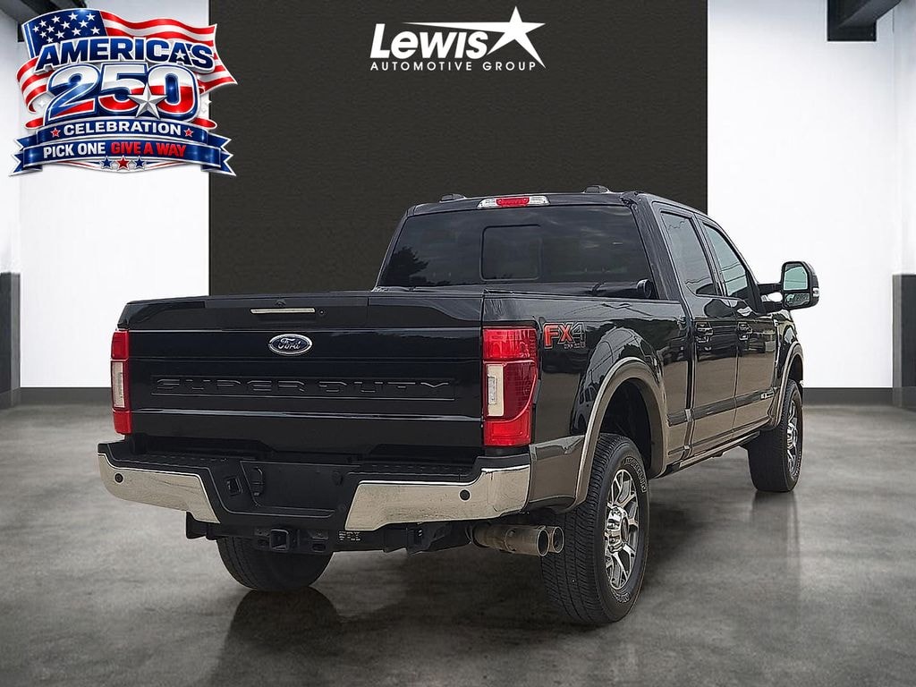 Used 2021 Ford F-250SD Lariat Truck Crew Cab