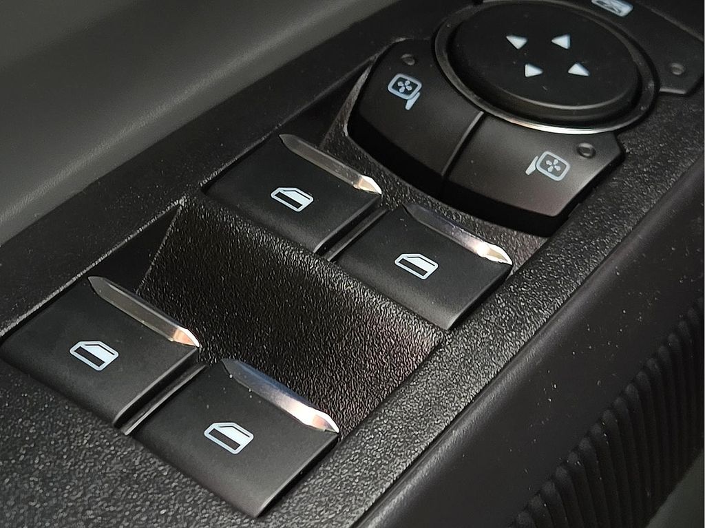 2026 Ford Maverick XL - Photo 14