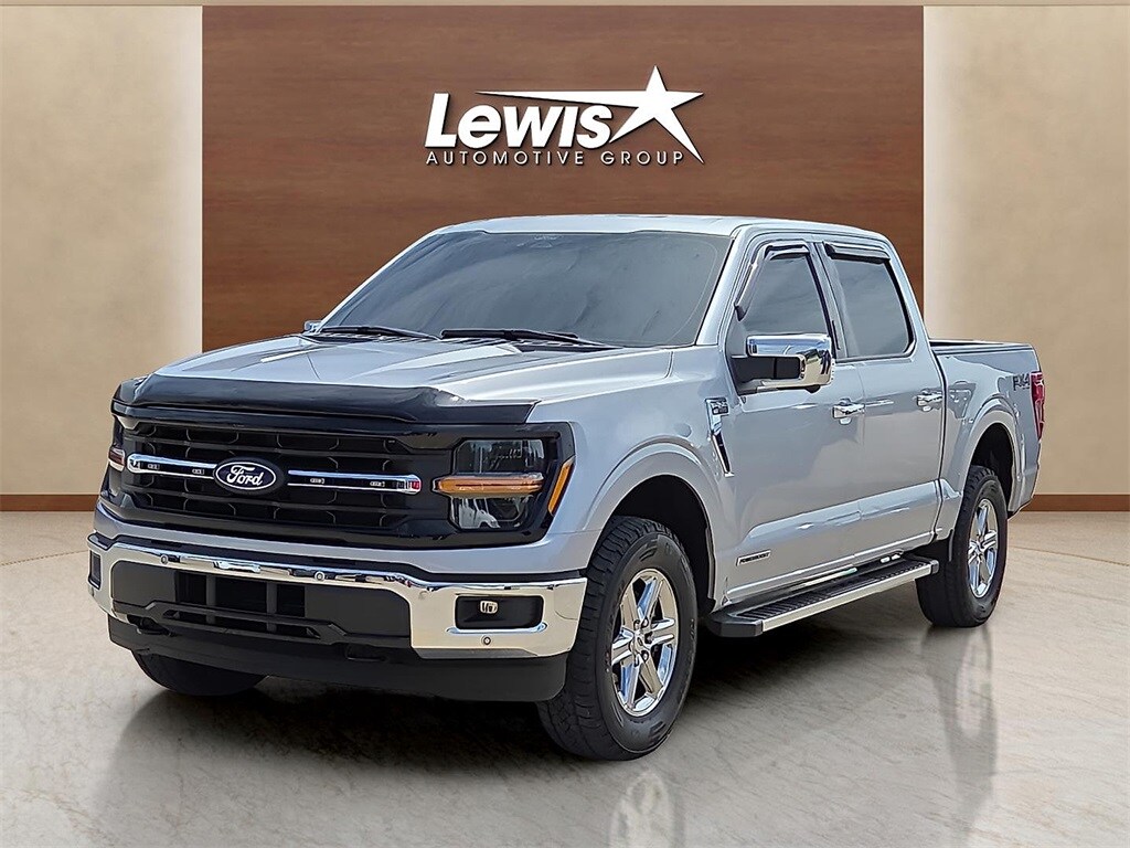2024 Ford F-150 XLT photo 2