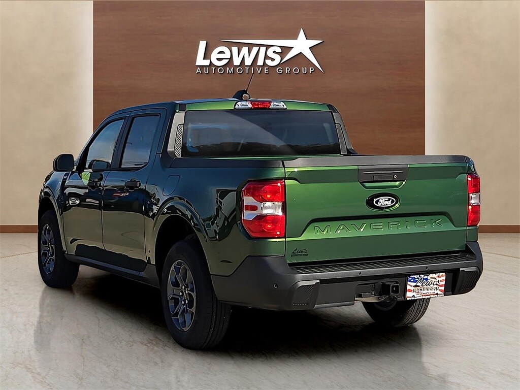 2025 Ford Maverick XLT photo 2