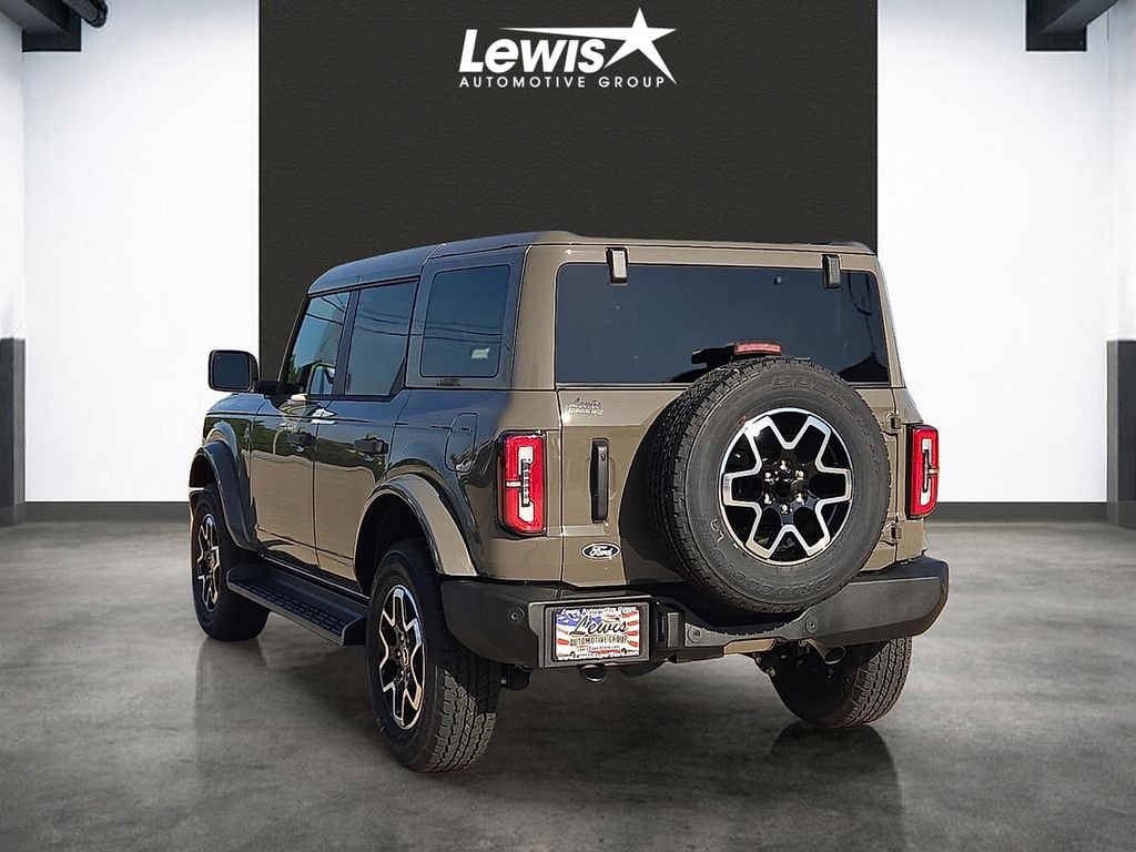New 2026 Ford Bronco Outer Banks SUV