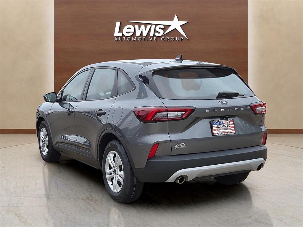 2023 Ford Escape Base photo 2