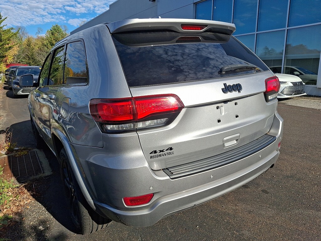 Used 2020 Jeep Grand Cherokee Altitude 4X4 Sport Utility