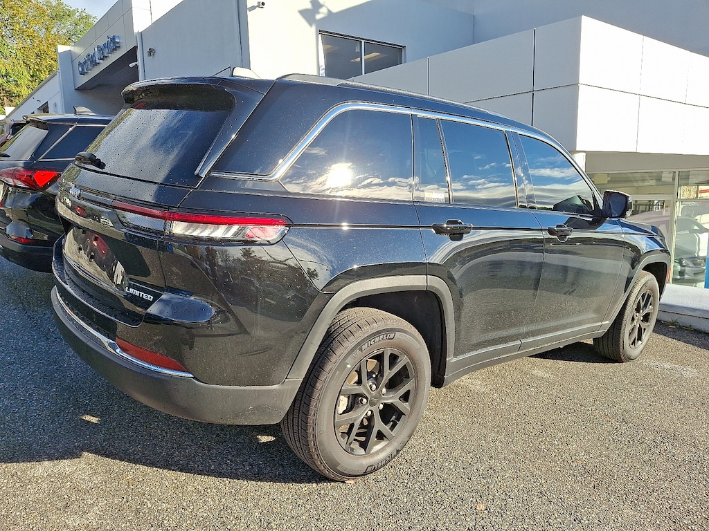 Used 2025 Jeep Grand Cherokee Limited 4x4 Sport Utility