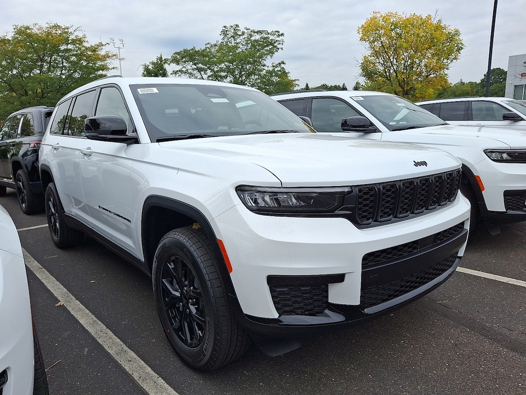 New 2025 Jeep Grand Cherokee L Altitude X 4x4 Sport Utility