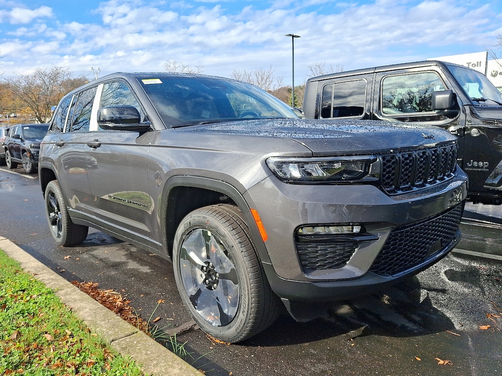 New 2025 Jeep Grand Cherokee Limited 4x4 Sport Utility