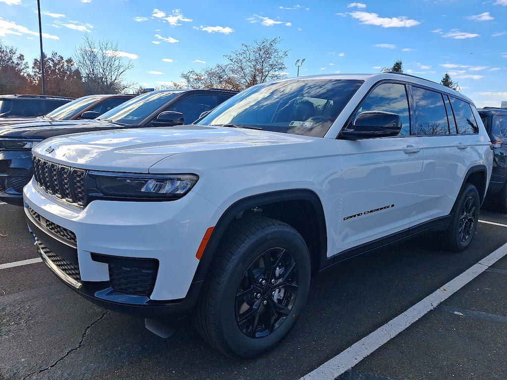New 2025 Jeep Grand Cherokee L Altitude X 4x4 Sport Utility