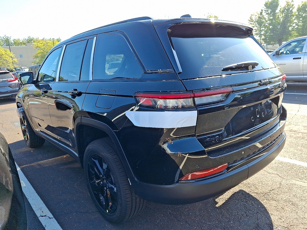 New 2025 Jeep Grand Cherokee Altitude X 4x4 Sport Utility