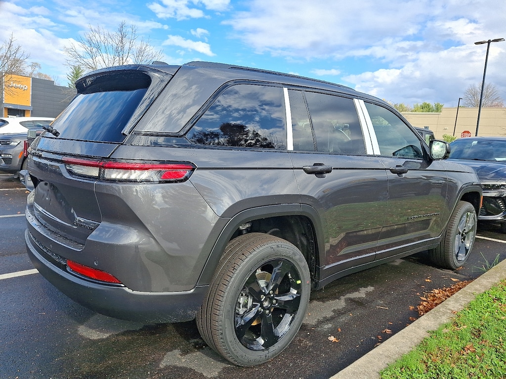 New 2025 Jeep Grand Cherokee Limited 4x4 Sport Utility