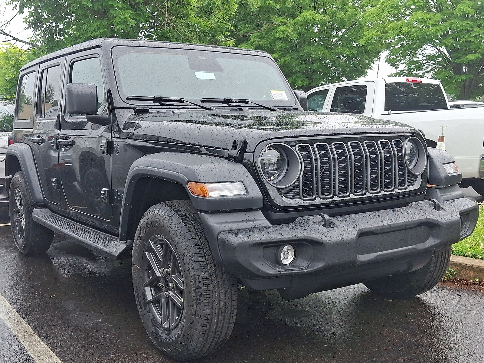 2026 Jeep Wrangler Sport S's photo