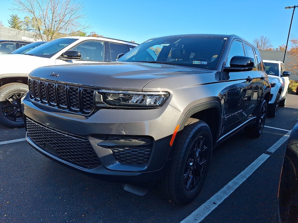 New 2025 Jeep Grand Cherokee Altitude X 4x4 Sport Utility