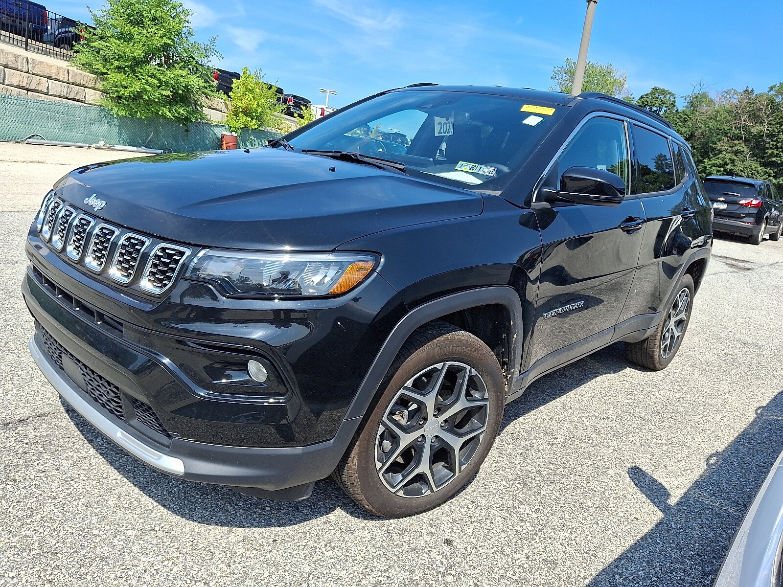 2024 Jeep Compass Limited photo 2