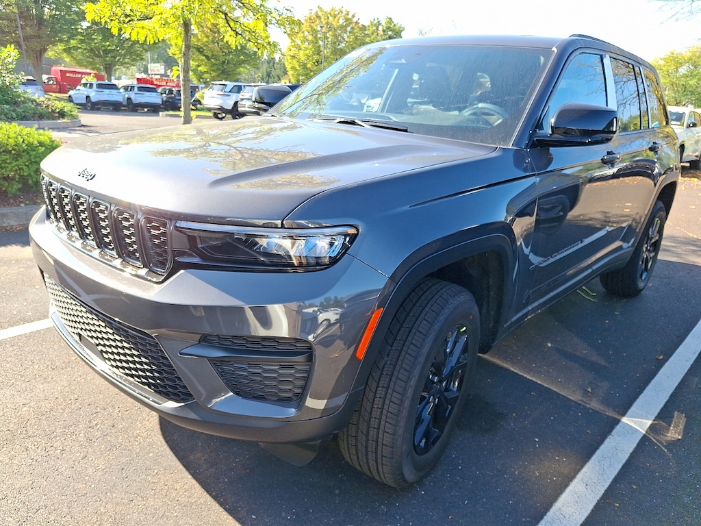 New 2025 Jeep Grand Cherokee Altitude X 4x4 Sport Utility