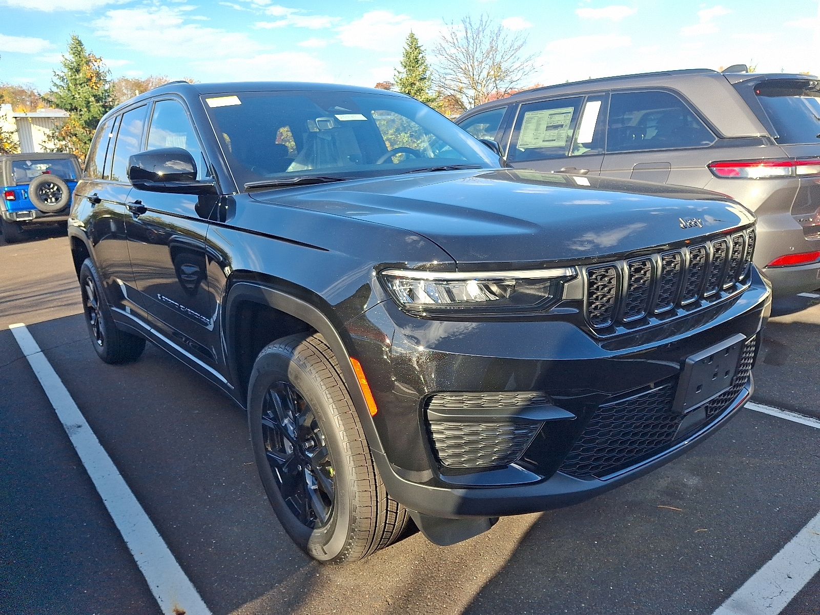 2025 Jeep Grand Cherokee Altitude's photo