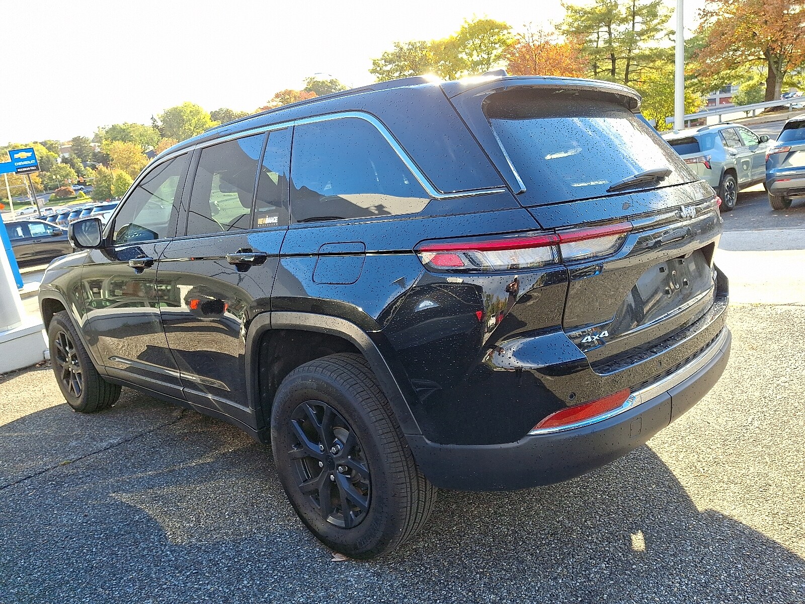2025 Jeep Grand Cherokee Limited photo 2