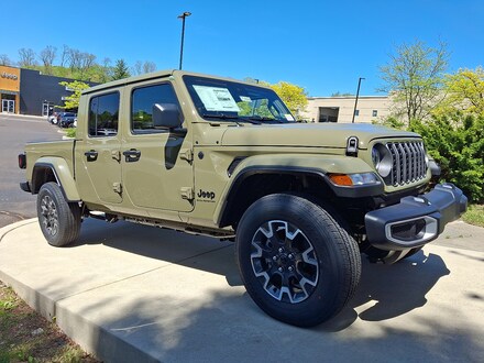 2025 Jeep Gladiator Sport S Pickup