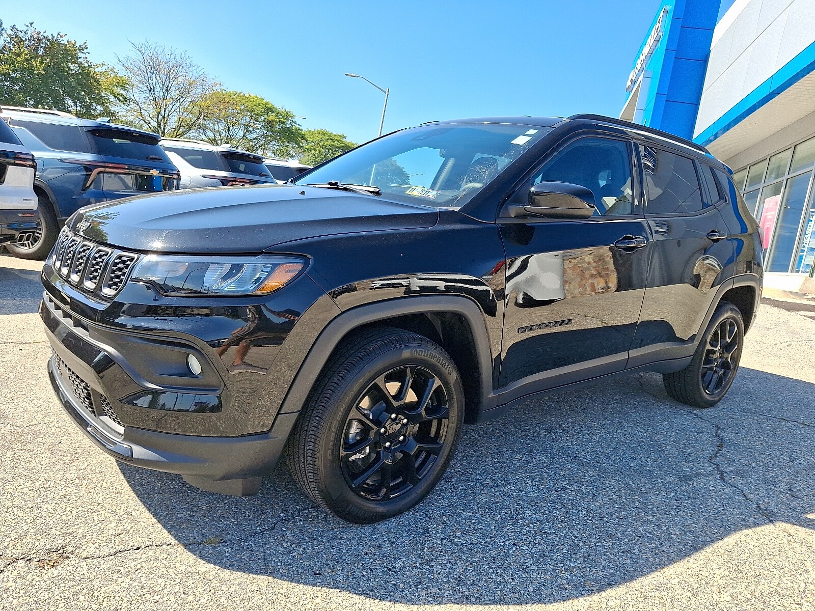 2024 Jeep Compass Latitude Sport photo 2