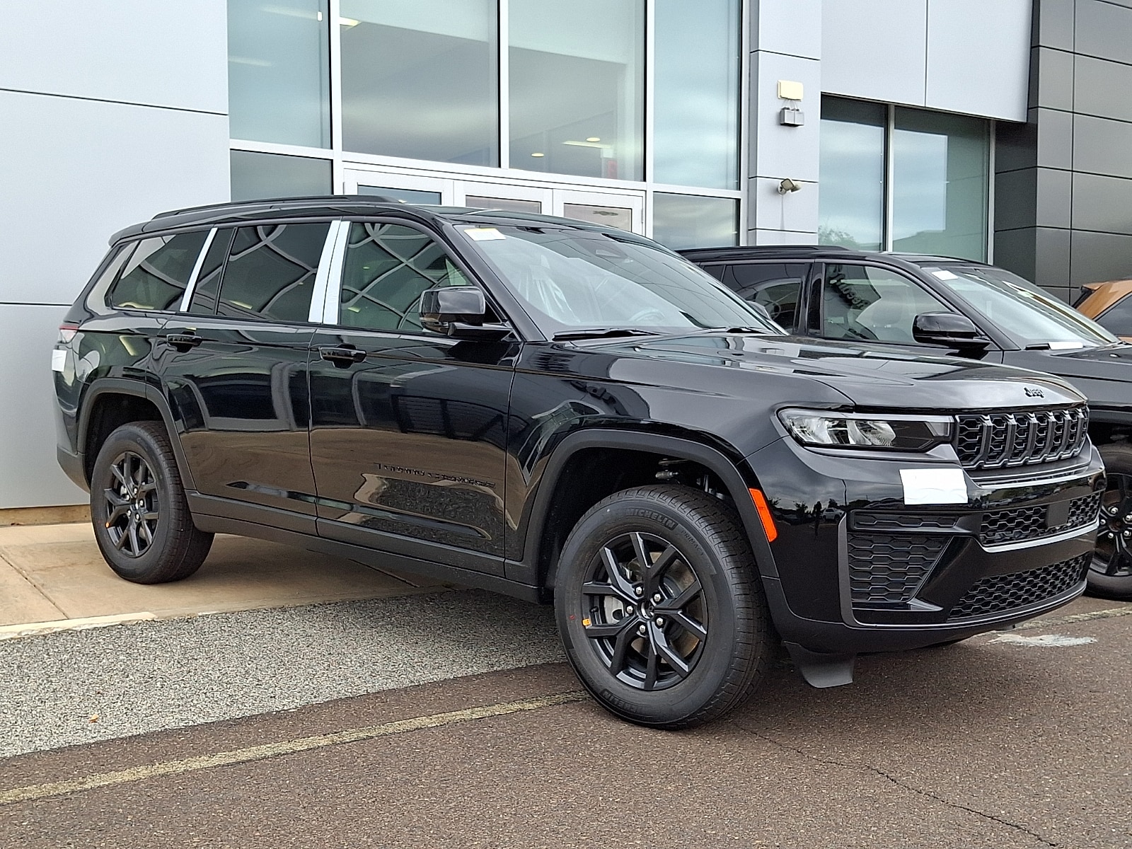 2027 Jeep Grand Cherokee L