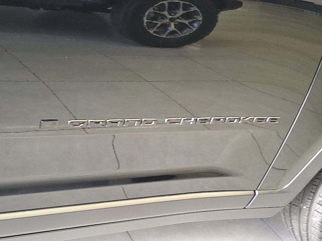 New 2025 Jeep Grand Cherokee Limited 4x4 Sport Utility