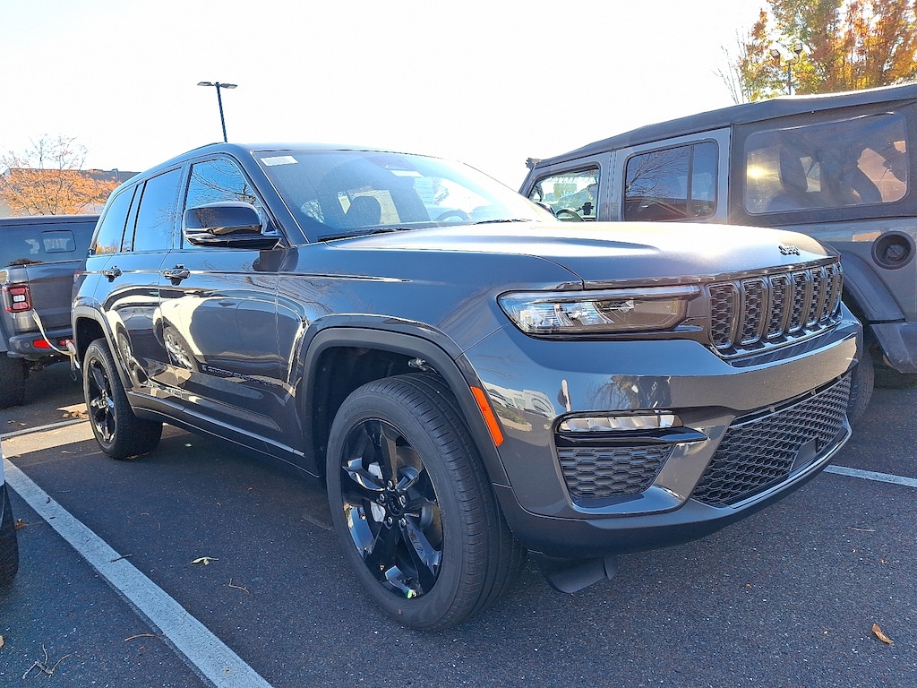 New 2025 Jeep Grand Cherokee Limited 4x4 Sport Utility