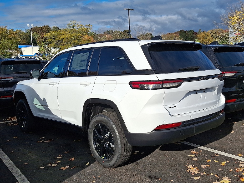 New 2025 Jeep Grand Cherokee Altitude X 4x4 Sport Utility