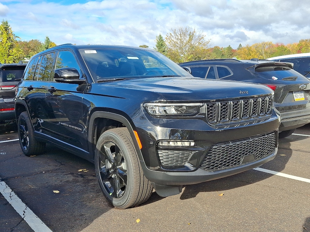 New 2025 Jeep Grand Cherokee Limited 4x4 Sport Utility