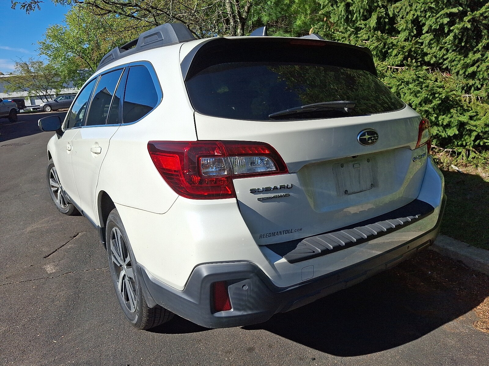 2019 Subaru Outback 2.5i Limited photo 3