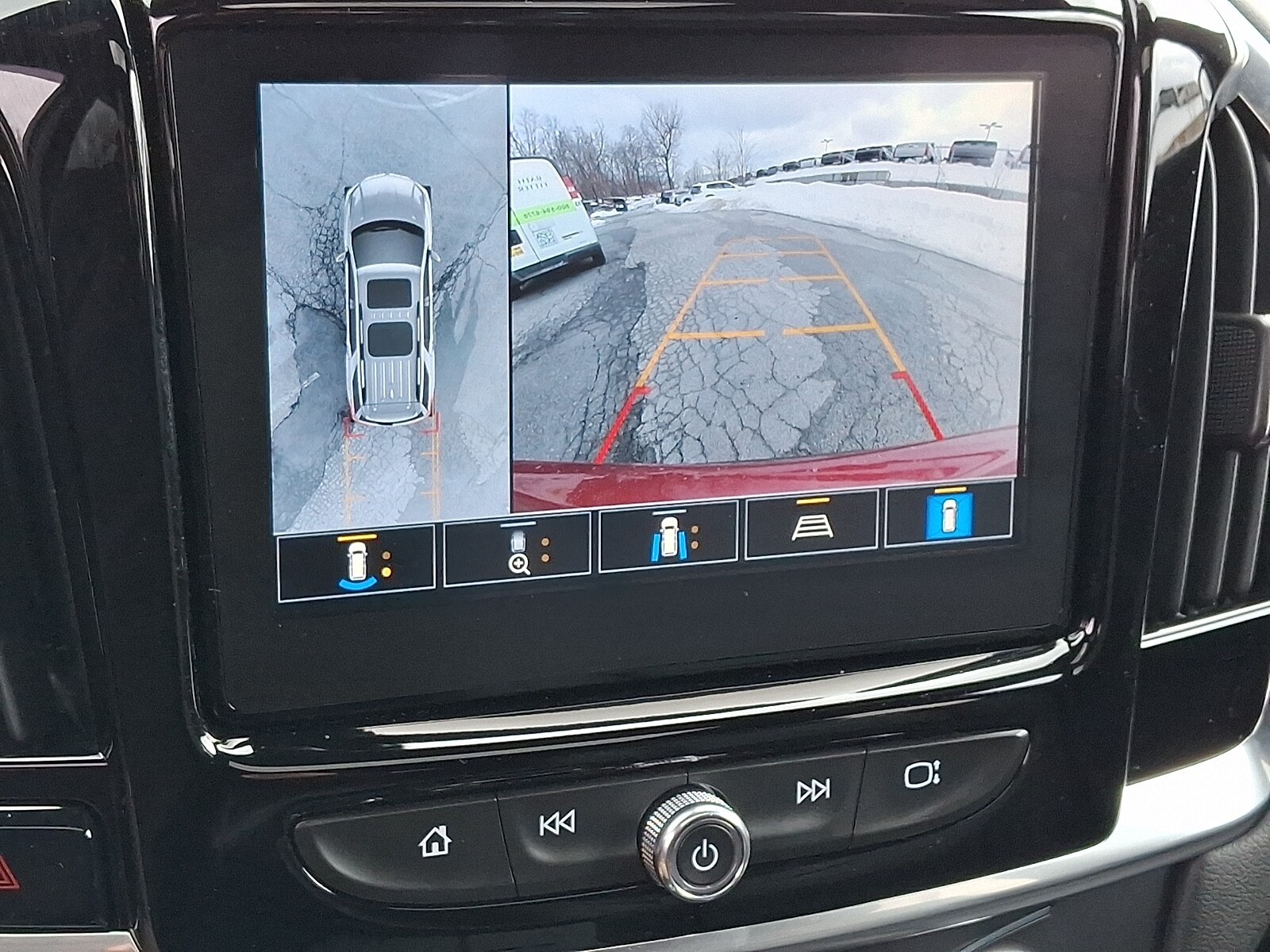 2023 Chevrolet Traverse RS - Photo 21
