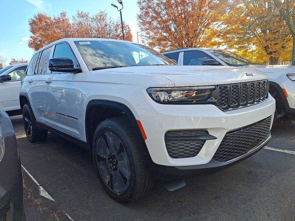 New 2025 Jeep Grand Cherokee Altitude X 4x4 Sport Utility