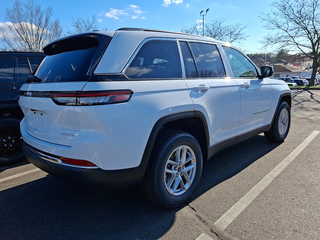 New 2026 Jeep Grand Cherokee Altitude 4x4 Sport Utility