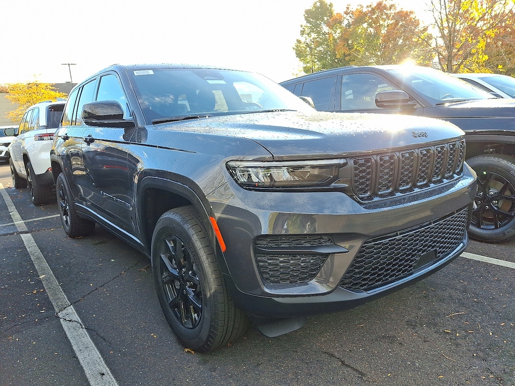 New 2025 Jeep Grand Cherokee Altitude X 4x4 Sport Utility