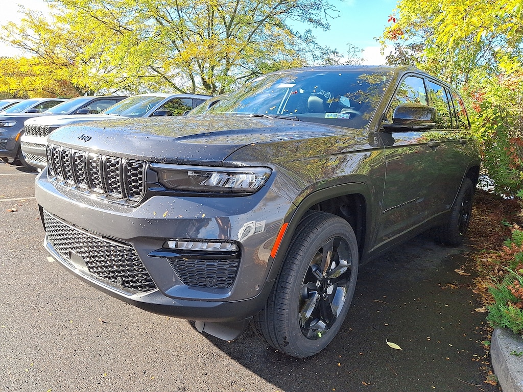 New 2025 Jeep Grand Cherokee LIMITED 4X4 Sport Utility