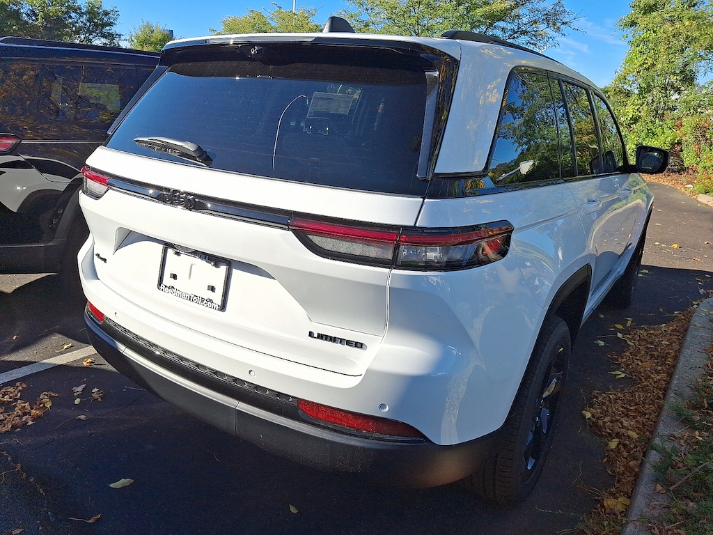 New 2025 Jeep Grand Cherokee Limited 4x4 Sport Utility