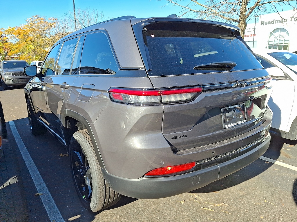 New 2025 Jeep Grand Cherokee Limited 4x4 Sport Utility