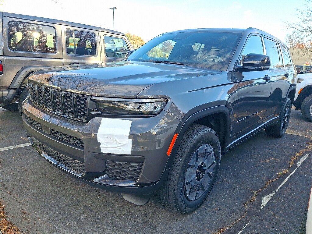 New 2025 Jeep Grand Cherokee L Altitude X 4x4 Sport Utility