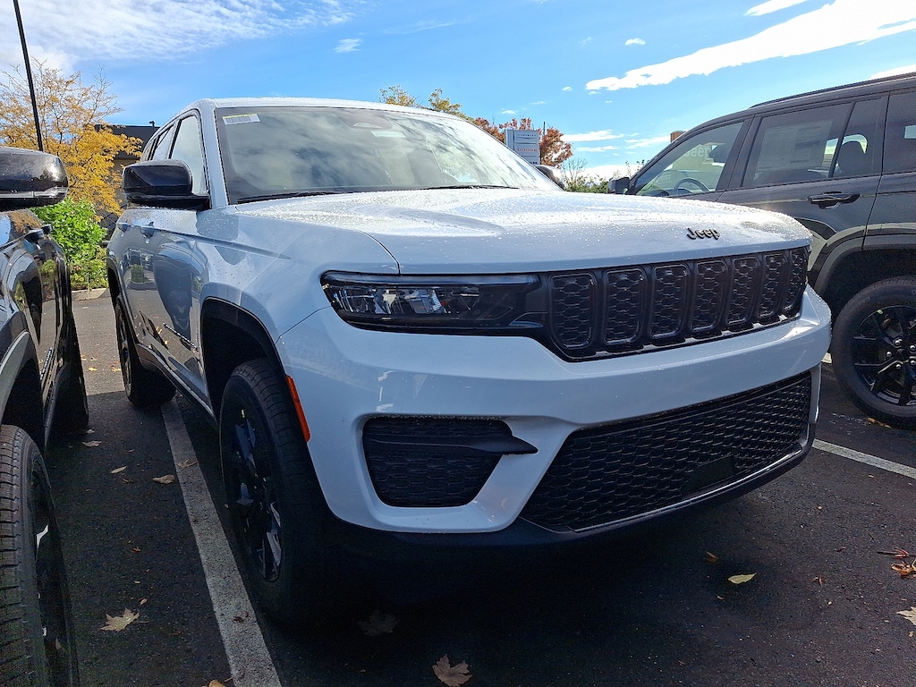 New 2025 Jeep Grand Cherokee Altitude X 4x4 Sport Utility