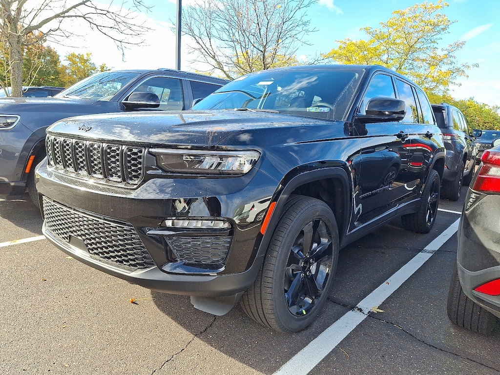 New 2025 Jeep Grand Cherokee Limited 4x4 Sport Utility
