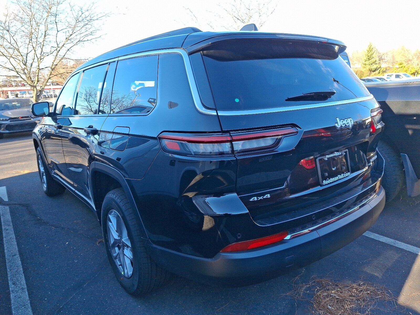 2025 Jeep Grand Cherokee Laredo X photo 3