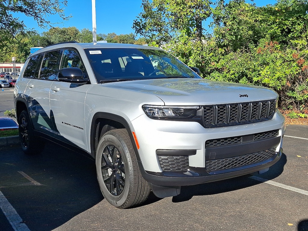 New 2025 Jeep Grand Cherokee L Altitude X 4x4 Sport Utility