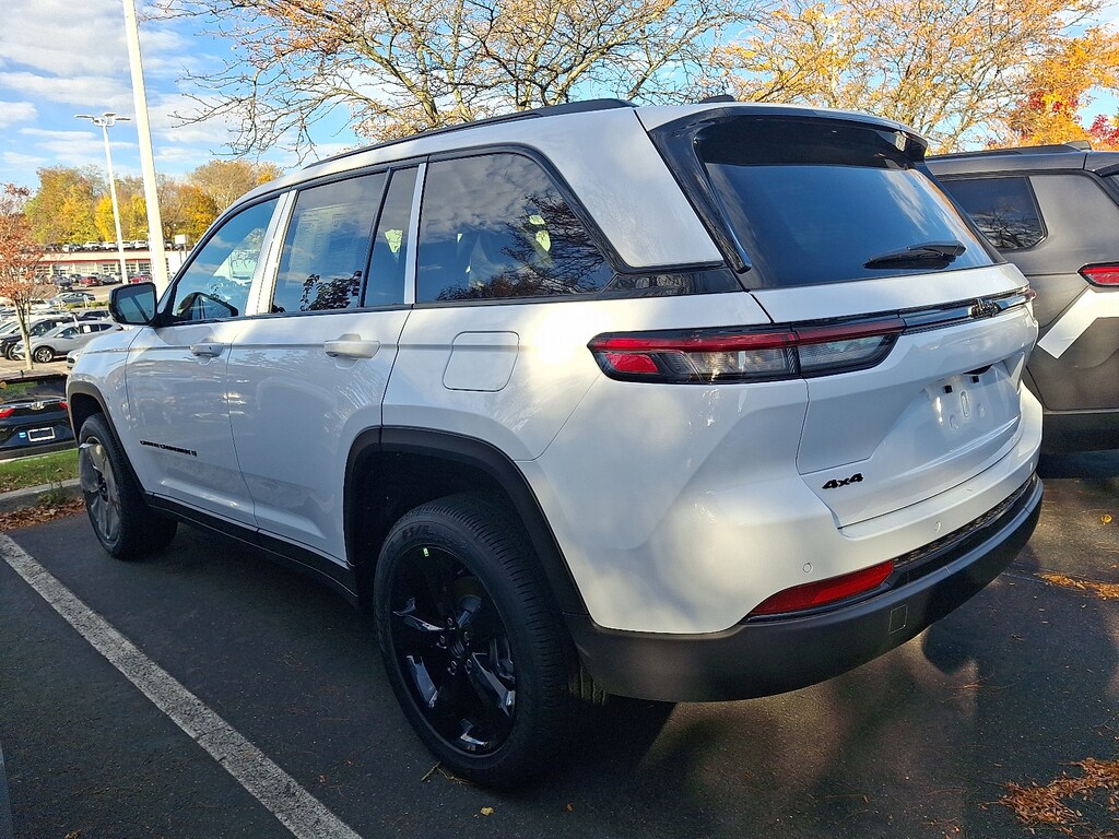 New 2025 Jeep Grand Cherokee Altitude X 4x4 Sport Utility