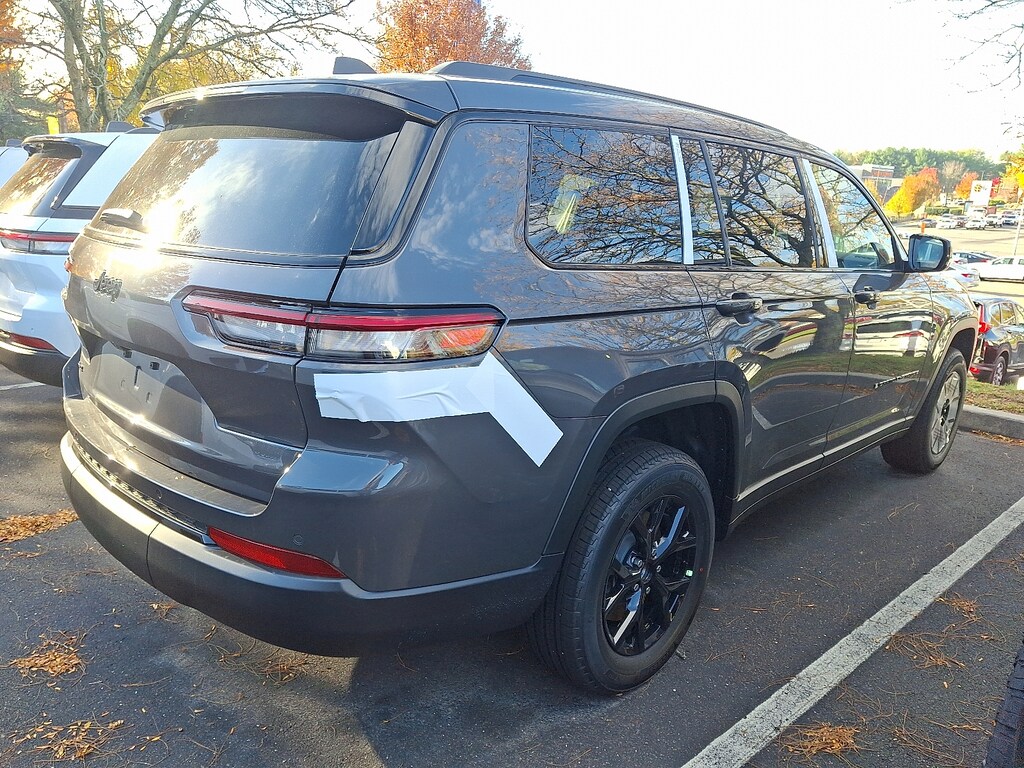 New 2025 Jeep Grand Cherokee L Altitude X 4x4 Sport Utility