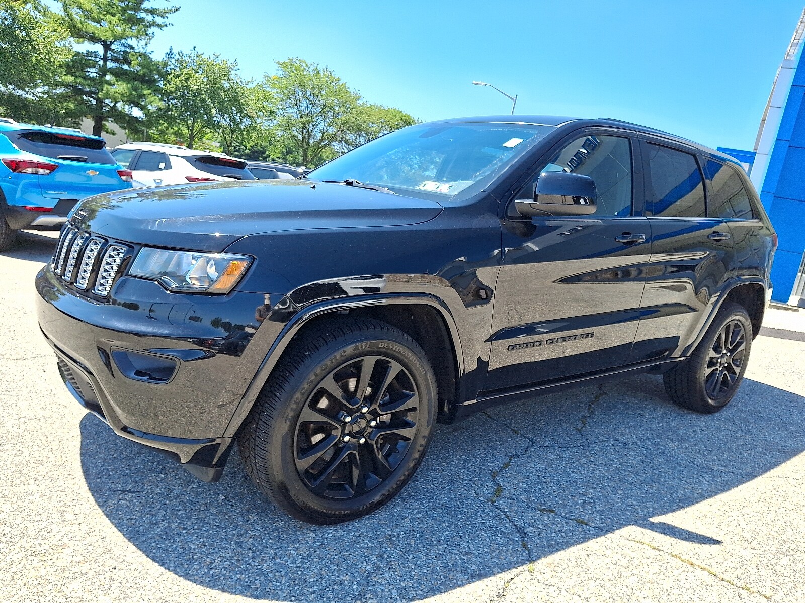 2020 Jeep Grand Cherokee Altitude photo 2