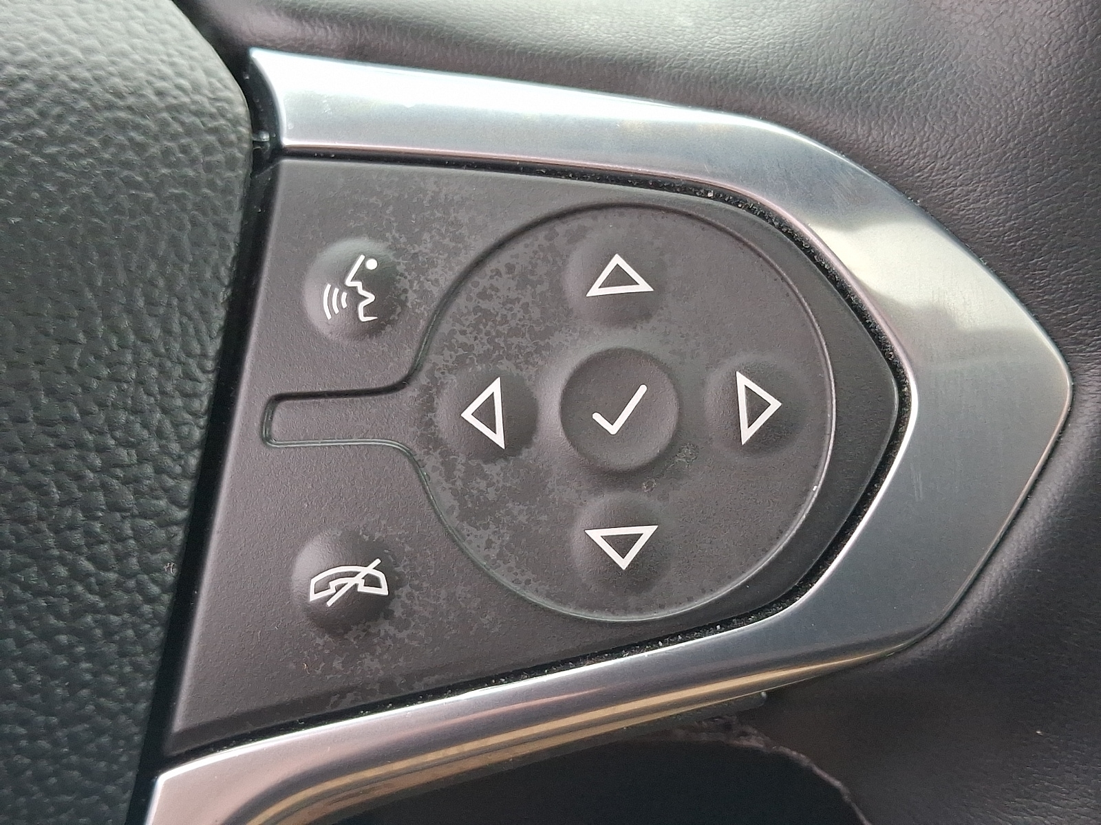 2023 Chevrolet Traverse RS - Photo 24