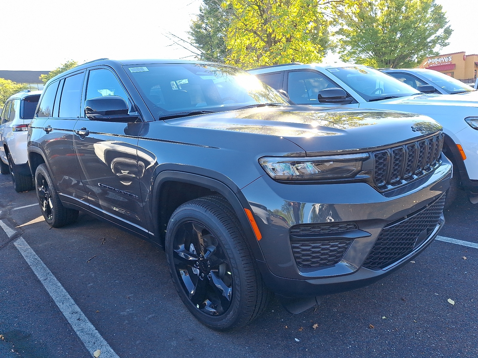 2025 Jeep Grand Cherokee Altitude's photo
