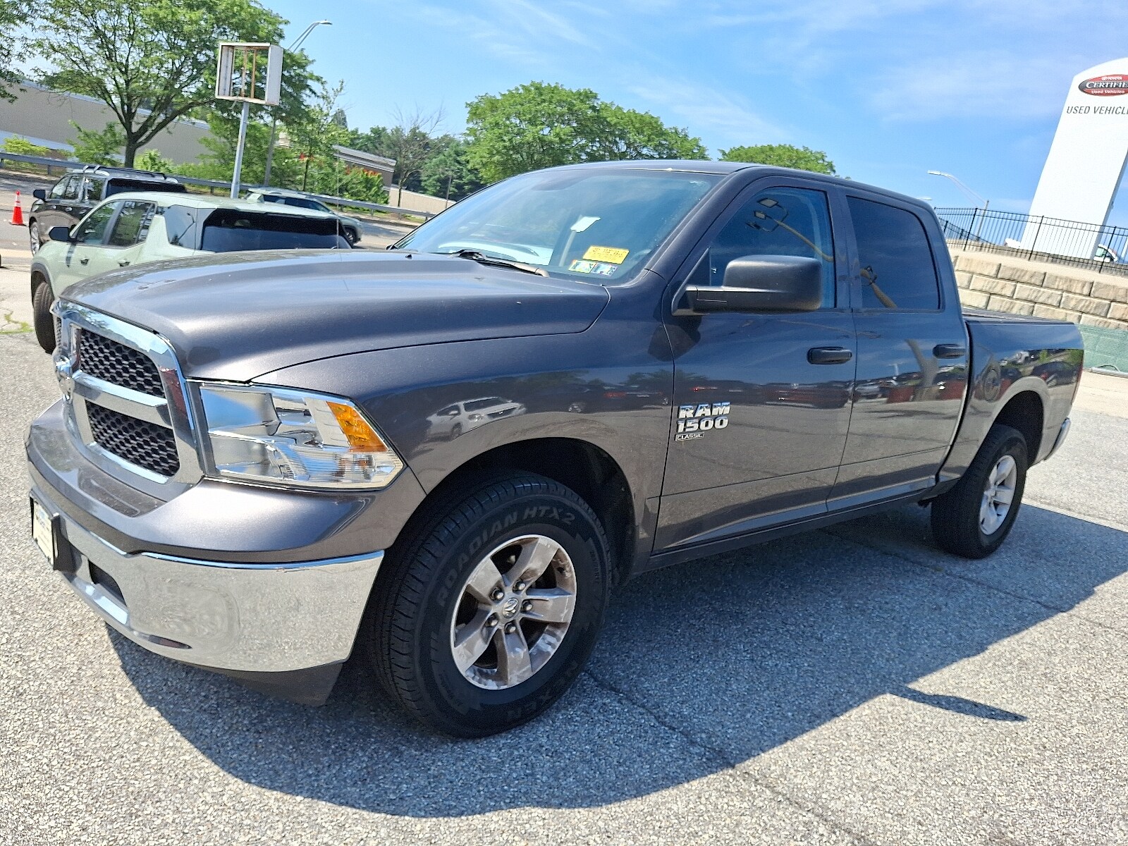 2022 Ram 1500 Classic SLT photo 2